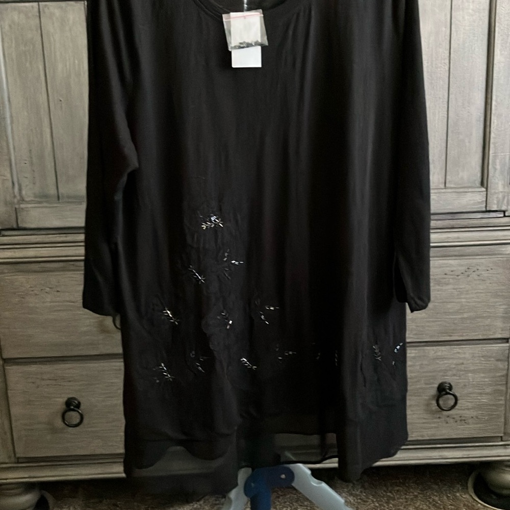 LOGO by Lori Goldstein Black Top